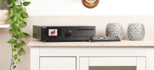 Audioblock CVR-200-AV 7.1 AV Blu-ray Internet-Receiver mit 7x 100 Watt reiner Musikleistung. Streaming und Video in einem Gerät! Das ist der einzigartige CVR-200 AV! 7x 100 Watt Leistung, ARC, 3x TV In (für z.B. Spielekonsolen, UHD-Player ect.), Sub Out, Blu-ray, CD & DVD Laufwerk, Farbdisplay, Spotify & Deezer, Bluetooth , UKW | DAB+ | Internetradio, vergoldete Lautsprecheranschlüsse Audioblock CVR-200-AV 7.1 AV Blu-ray Internet-Receiver mit 7x 100 Watt reiner Musikleistung. Streaming und Video in einem Gerät! Das ist der einzigartige CVR-200 AV! 7x 100 Watt Leistung, ARC, 3x TV In (für z.B. Spielekonsolen, UHD-Player ect.), Sub Out, Blu-ray, CD & DVD Laufwerk, Farbdisplay, Spotify & Deezer, Bluetooth , UKW | DAB+ | Internetradio, vergoldete Lautsprecheranschlüsse