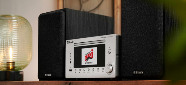 Audioblock PS-100+ Mit dem Audioblock PS-100+ erwerben Sie einen hochwertigen Plattenspieler mit einem exzellenten Preis-Leistungs-Verhältnis! Zweilagiger Sandwichaufbau für beste Resonanzabsorbtion, Vollmetallfüße in Form von Spikes, Massiver Plattenteller aus Acrylglas, 9,5 Zoll Arm von ProJect (11,5g), Vollautomatische Geschwindigkeitsregelung, Ortofon OM5E System Audioblock PS-100+ Mit dem Audioblock PS-100+ erwerben Sie einen hochwertigen Plattenspieler mit einem exzellenten Preis-Leistungs-Verhältnis! Zweilagiger Sandwichaufbau für beste Resonanzabsorbtion, Vollmetallfüße in Form von Spikes, Massiver Plattenteller aus Acrylglas, 9,5 Zoll Arm von ProJect (11,5g), Vollautomatische Geschwindigkeitsregelung, Ortofon OM5E System